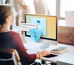 アカウント情報を盗もうとする攻撃者、ファイル共有サービスを悪用して検出を免れる
