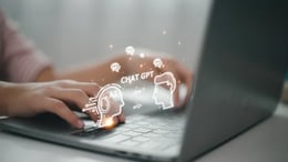 ChatGPTに潜む危険性： ChatGPTに入力した情報が悪用される可能性